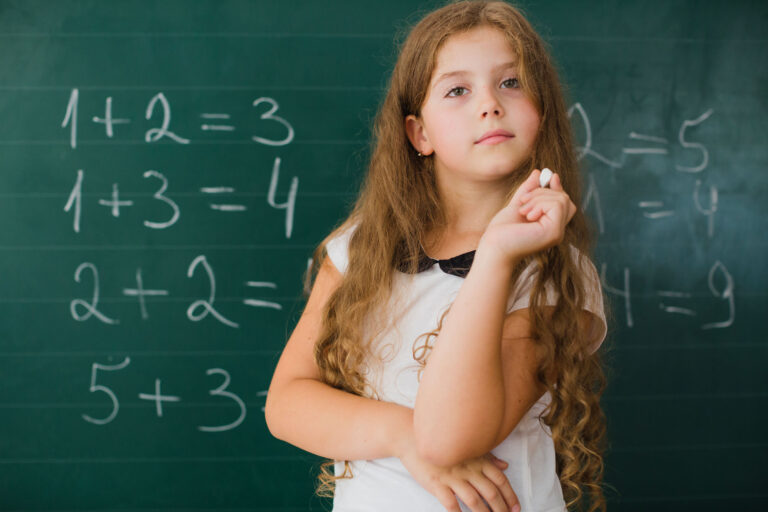 Wie Kinder in der 1. Klasse Mathe spielerisch begreifen